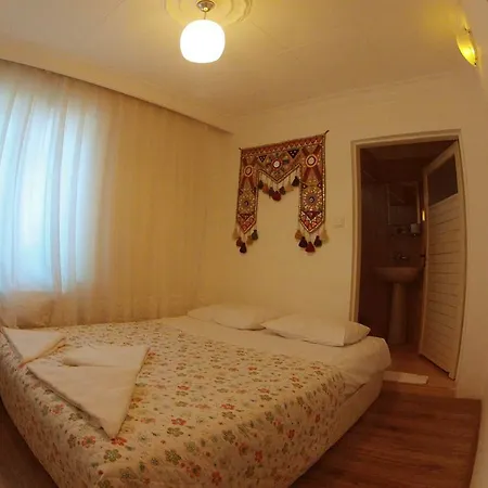 Bed & Breakfast Happydocia